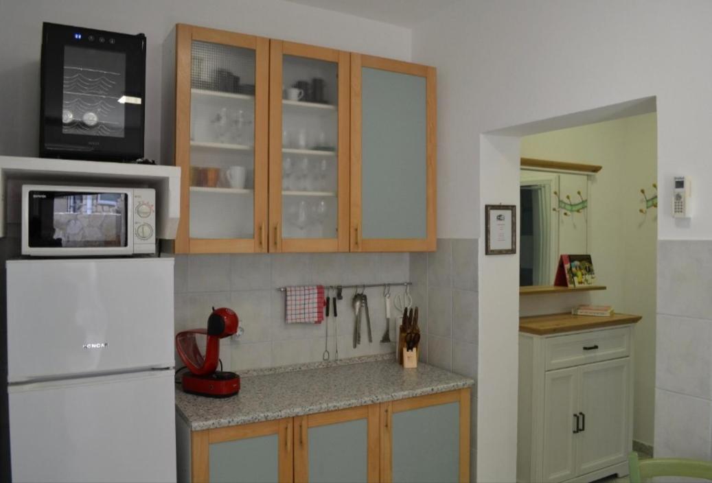 Apartment Lora Pag Town Eksteriør bilde