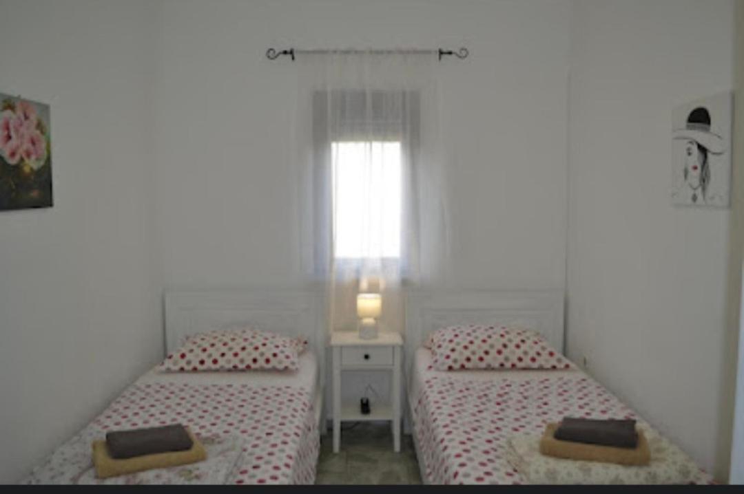 Apartment Lora Pag Town Eksteriør bilde